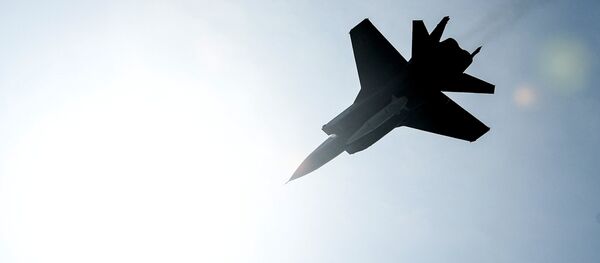 Un MiG-31 ruso equipado con misiles Kinzhal - Sputnik Mundo