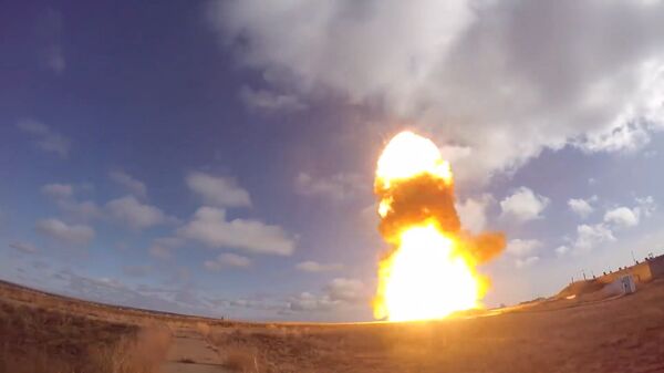 Lanzamiento de un misil (imagen referencial) - Sputnik Mundo