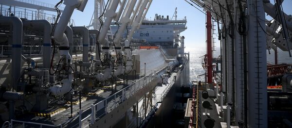 Gasero ruso Vladimir Rusanov llega al puerto chino Jiangsu Rudong - Sputnik Mundo