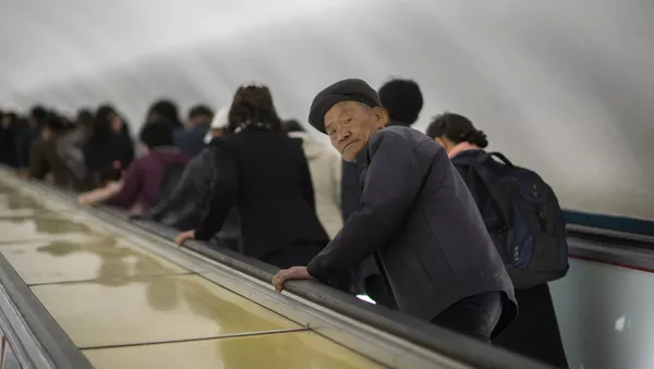 Un hombre norcoreano (imagen referencial) - Sputnik Mundo