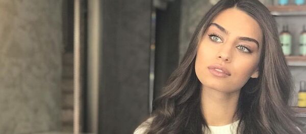 Amine Gulse, miss Turquía 2014 y novia del mediocampista Mesut Ozil - Sputnik Mundo