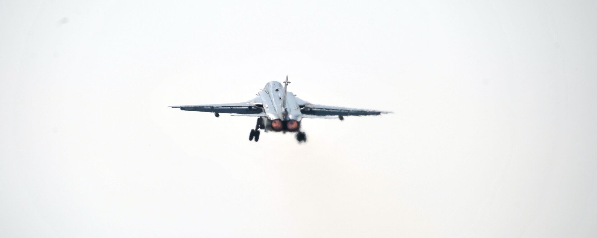 Un avión Su-24 - Sputnik Mundo, 1920, 27.08.2021