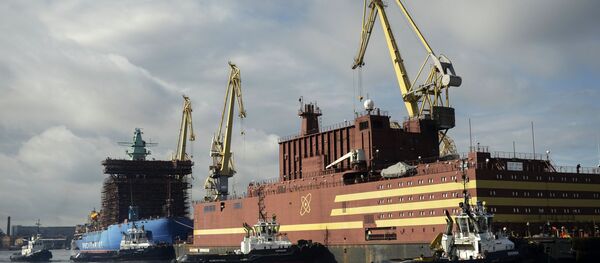 El bloque energético flotante Akademik Lomonosov - Sputnik Mundo