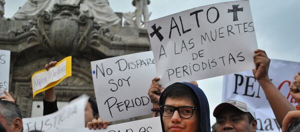 Protesta contra la muerte de periodistas en México Protesta contra la muerte de periodistas en México - Sputnik Mundo