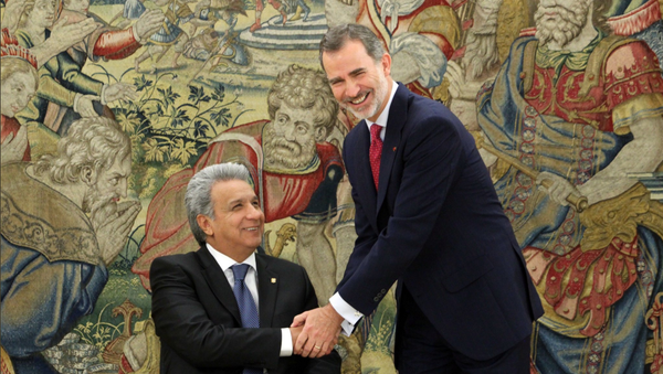 El presidente de Ecuador, Lenín Moreno, con el Rey de España, Felipe VI El presidente de Ecuador, Lenín Moreno, con el Rey de España, Felipe VI - Sputnik Mundo