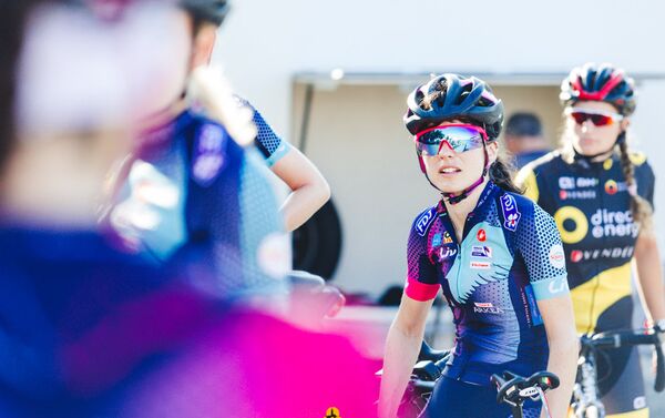 Ciclistas del proyecto 'Donnons des elles au vélo' en su vuelta a Francia - Sputnik Mundo