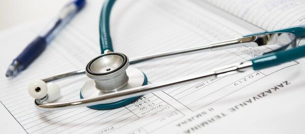 Un estetoscopio - Sputnik Mundo