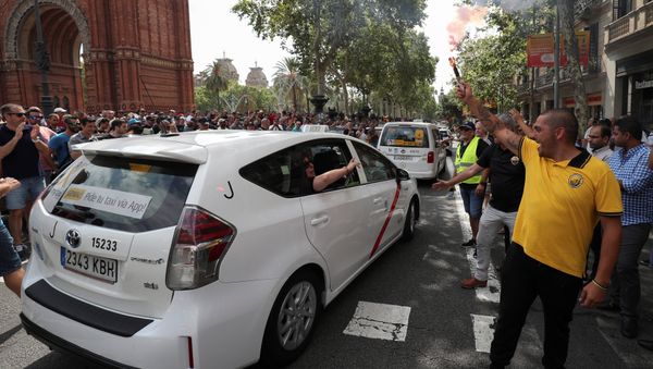 Un taxi madrileño Un taxi madrileño - Sputnik Mundo