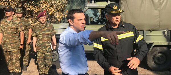 El primer ministro de Grecia, Alexis Tsipras, visita la ciudad costera de Mati - Sputnik Mundo