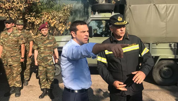 El primer ministro de Grecia, Alexis Tsipras, visita la ciudad costera de Mati - Sputnik Mundo