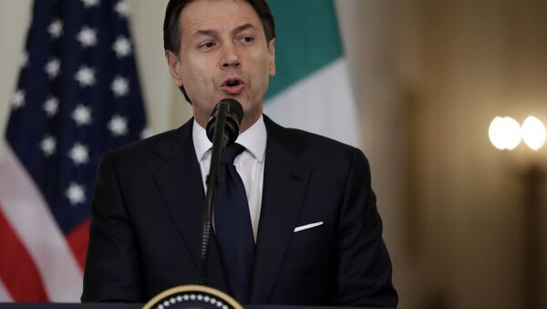 Giuseppe Conte, el primer ministro de Italia - Sputnik Mundo