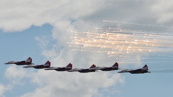 Cazas Su-30SM en el Aviadarts 2017 (archivo) - Sputnik Mundo