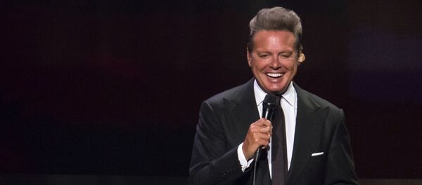 Luis Miguel en concierto - Sputnik Mundo