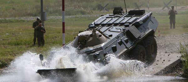 Un vehículo de reconocimiento químico de Rusia - Sputnik Mundo