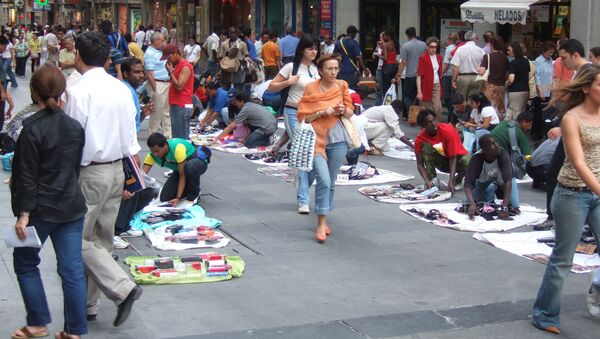 Manteros en Madrid, foto de archivo - Sputnik Mundo