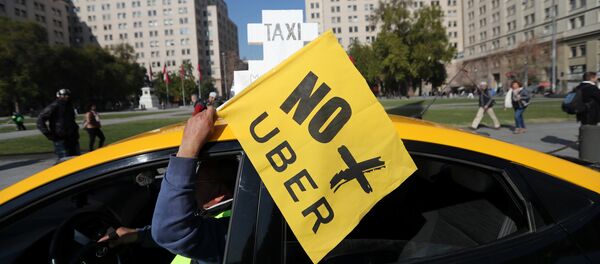 Huelga de taxistas contra Uber y Cabify - Sputnik Mundo