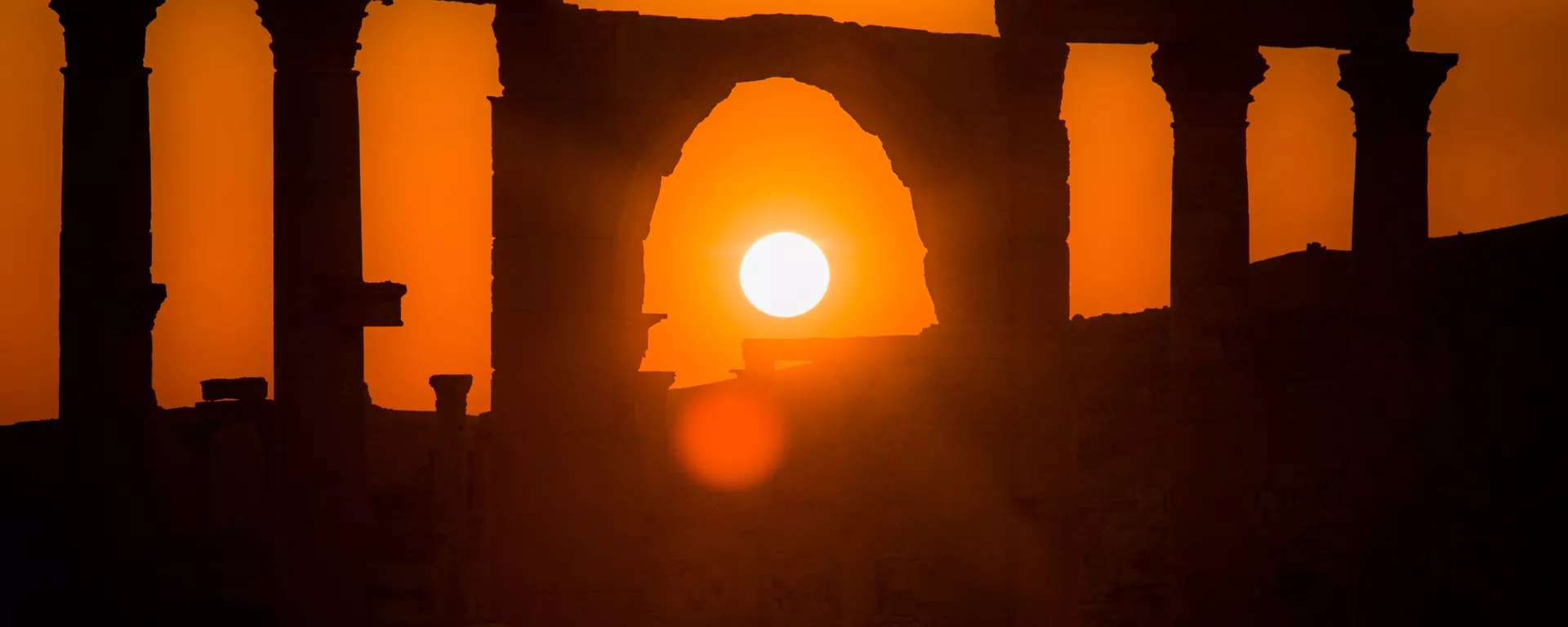 Ruinas de Palmira bañadas en la luz del sol Ruinas de Palmira bañadas en la luz del sol - Sputnik Mundo, 1920, 12.07.2022