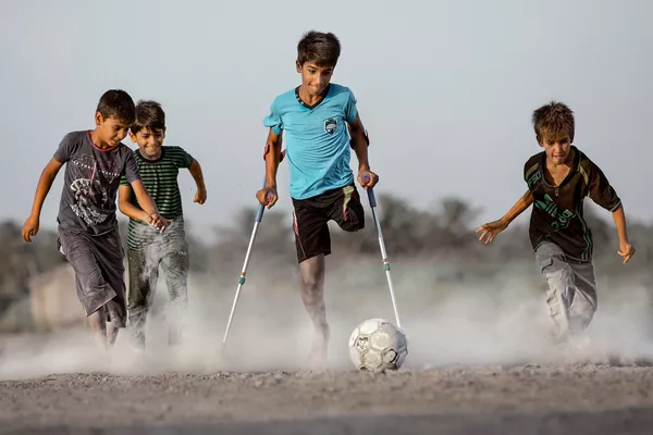 El niño de la foto ganadora del concurso Andréi Stenin asiste a un partido de fútbol en Moscú El niño de la foto ganadora del concurso Andréi Stenin asiste a un partido de fútbol en Moscú - Sputnik Mundo