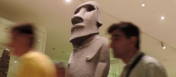 Estatua de Isla de Pascua en el Museo Británico de Londres - Sputnik Mundo