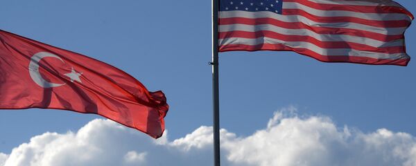 Las banderas de Turquía y EEUU - Sputnik Mundo