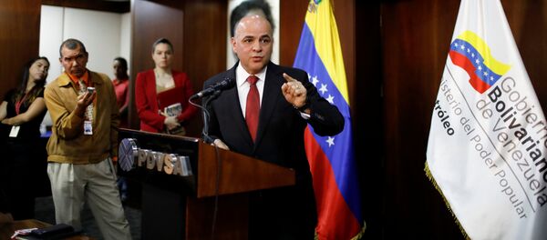 Manuel Quevedo, el ministro de Petróleo venezolano y el presidente de la compañía petrolera PDVSAA - Sputnik Mundo