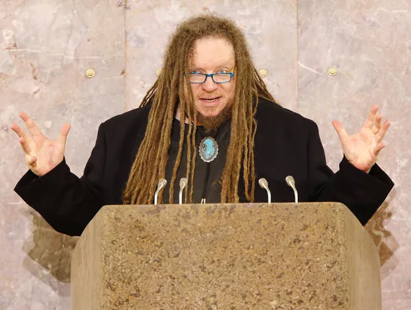 Jaron Lanier, autor del libro 'Ten Arguments for Deleting Your Social Media Accounts Right Now' Jaron Lanier, autor del libro 'Ten Arguments for Deleting Your Social Media Accounts Right Now' - Sputnik Mundo