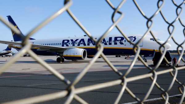 Un avión de compañía Ryanair Un avión de compañía Ryanair - Sputnik Mundo