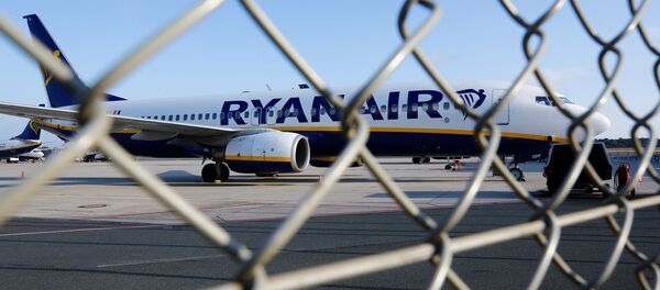 Un avión de compañía Ryanair - Sputnik Mundo