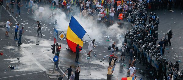 Protestas en Bucarest, capital de Rumanía - Sputnik Mundo