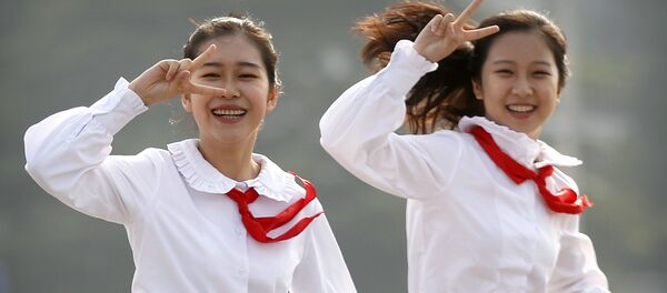 Adolescentes chinas, foto de archivo - Sputnik Mundo