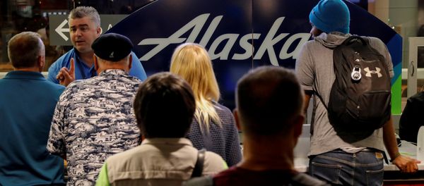 Las filas en el aeropuerto de Seattle tras el incidente con el avión secuestrado Las filas en el aeropuerto de Seattle tras el incidente con el avión secuestrado - Sputnik Mundo