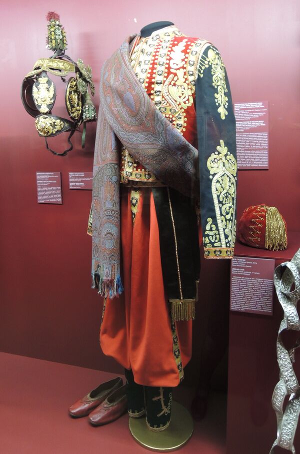 Vestido ceremonial de un cortesano arap - Sputnik Mundo