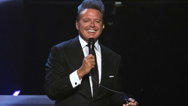 Luis Miguel, cantante mexicano - Sputnik Mundo