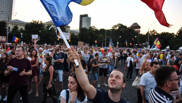 Protesta contra el Gobierno en Bucarest - Sputnik Mundo