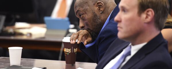 Dewayne Johnson, jardinero que ganó un juicio millonario a Monsanto. - Sputnik Mundo
