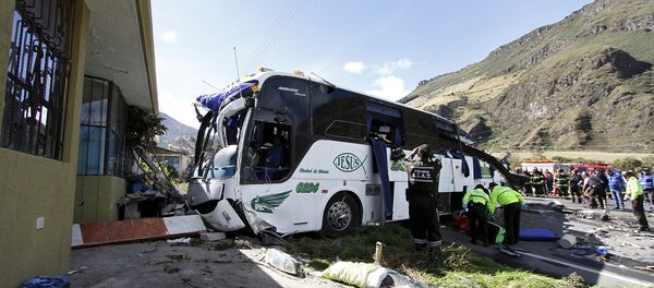 Accidente de autobús en la carretera Pifo-Papallacta, Ecuador Accidente de autobús en la carretera Pifo-Papallacta, Ecuador - Sputnik Mundo