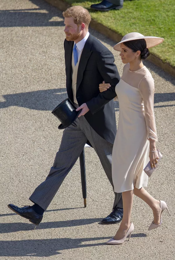 El príncipe Enrique y su esposa Meghan, la duquesa de Sussex El príncipe Enrique y su esposa Meghan, la duquesa de Sussex - Sputnik Mundo