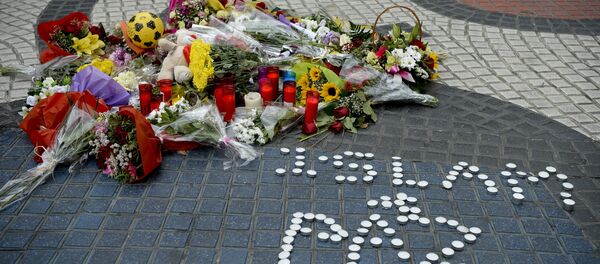 Homenaje a las víctimas del atentado en Las Ramblas de Barcelona - Sputnik Mundo