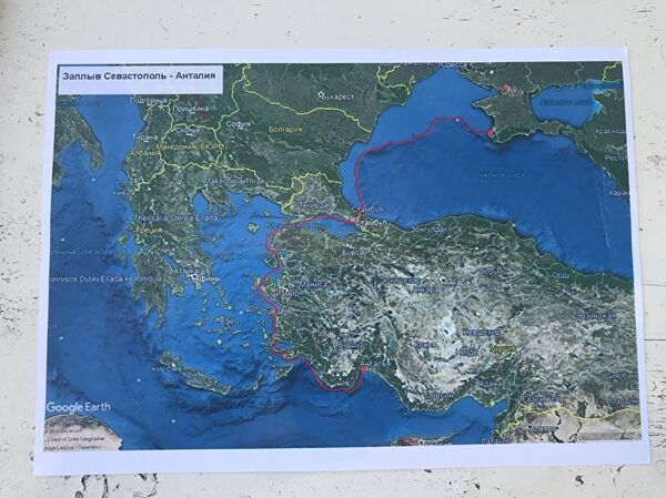 El mapa con la ruta de los viajeros rusos Vladímir Lijachov y Yuri Burlak. Foto del archivo personal de Yuri Burlak - Sputnik Mundo