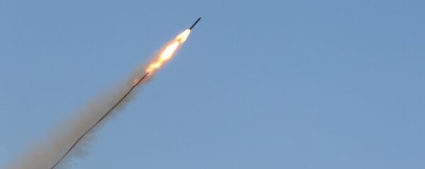 Un misil - Sputnik Mundo