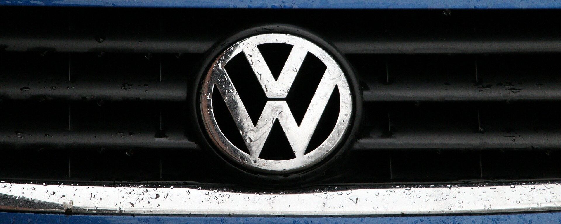 Un logo de Volkswagen - Sputnik Mundo, 1920, 11.06.2021