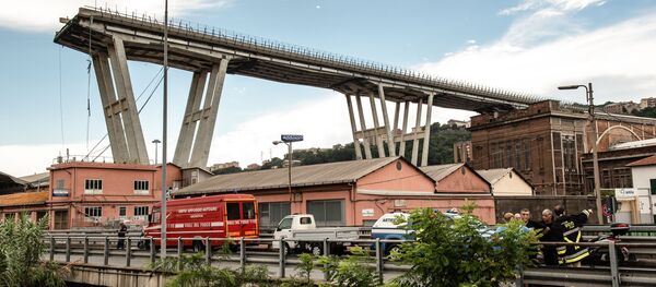El colapso de un puente en Génova - Sputnik Mundo