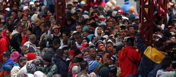 Migrantes venezolanos en la frontera entre Colombia y Ecuador - Sputnik Mundo