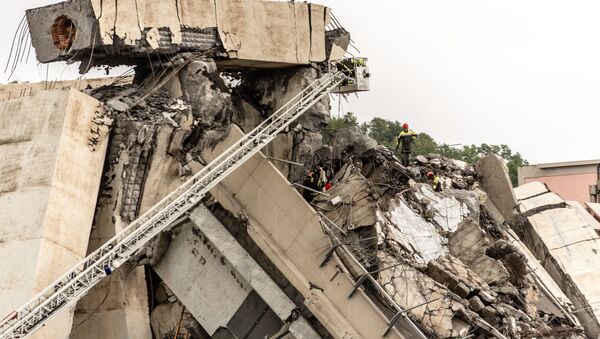 El lugar de la tragedia del puente en Génova - Sputnik Mundo