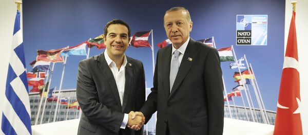 El primer ministro de Grecia, Alexis Tsipras, y el presidente de Turquía, Recep Tayyip Erdogan - Sputnik Mundo