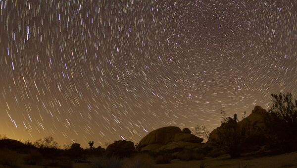 Cielo nocturno, imágen referencial - Sputnik Mundo