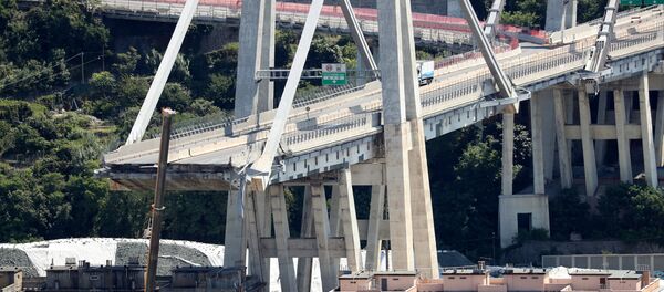 El puente colapsado Morandi, en Génova, Italia - Sputnik Mundo