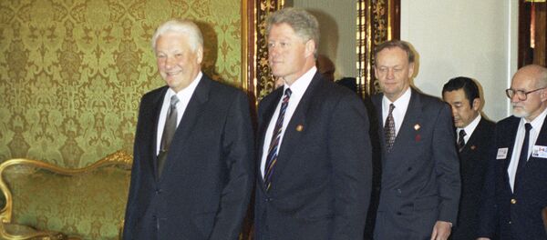 Los expresidentes de Rusia y EEUU, Borís Yeltsin y Bill Clinton (archivo) Los expresidentes de Rusia y EEUU, Borís Yeltsin y Bill Clinton (archivo) - Sputnik Mundo