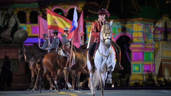 Así culminó el Festival Internacional de Música Militar Torre Spásskaya - Sputnik Mundo