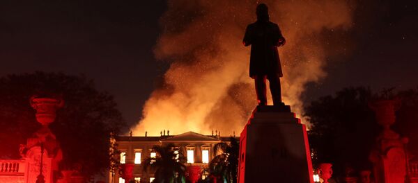 Incendio en el Museo Nacional de Río de Janeiro - Sputnik Mundo